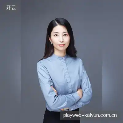 董新月